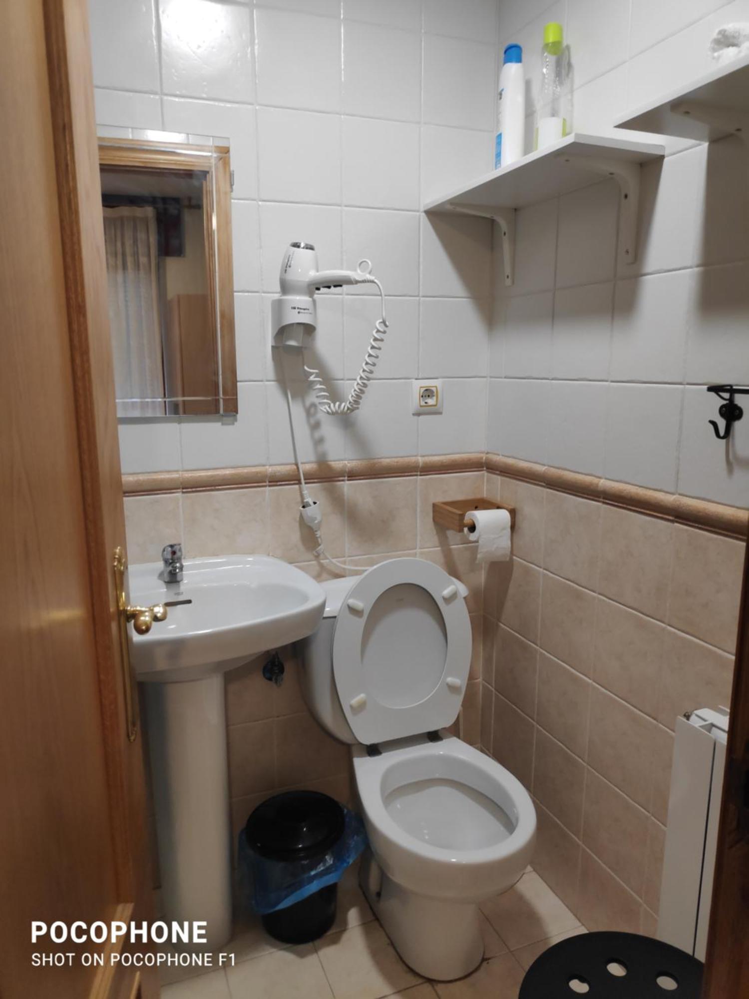 Guest house Casa Leon 2*